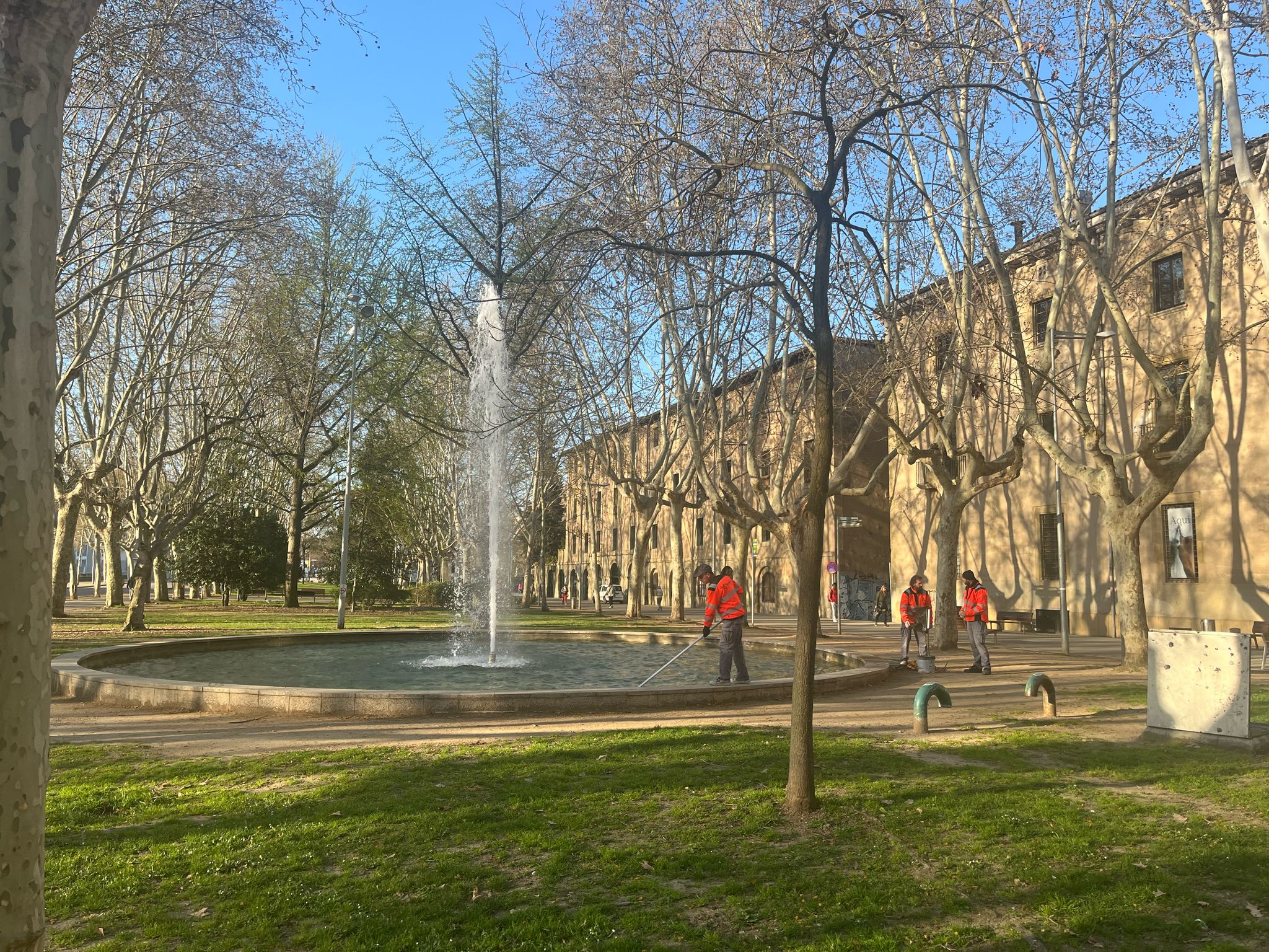 Treballs d’adequació a la font ornamental del parc Jaume Balmes
